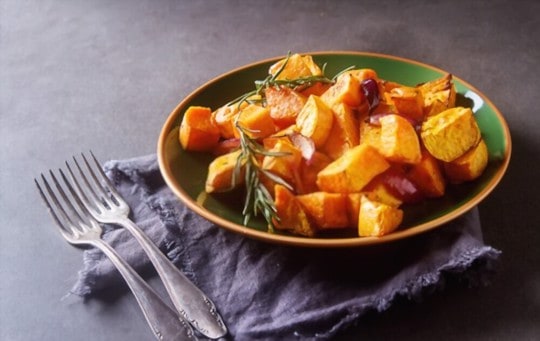 roasted yams with rosemary and cinnamon