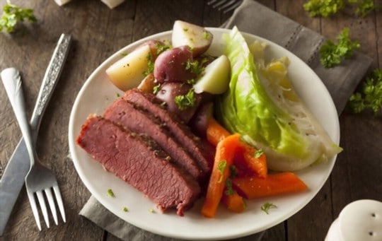 What to Serve with Corned Beef? 7 BEST Side Dishes