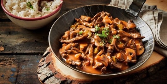 why consider serving side dishes with beef stroganoff