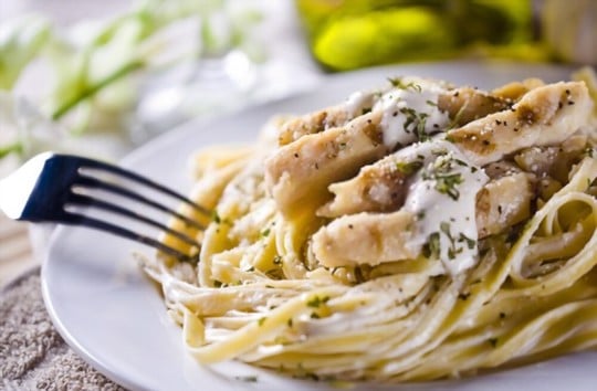 why consider serving side dishes with chicken alfredo