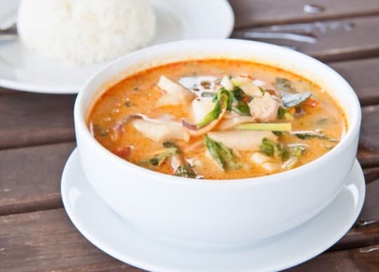 hot and sour seafood soup
