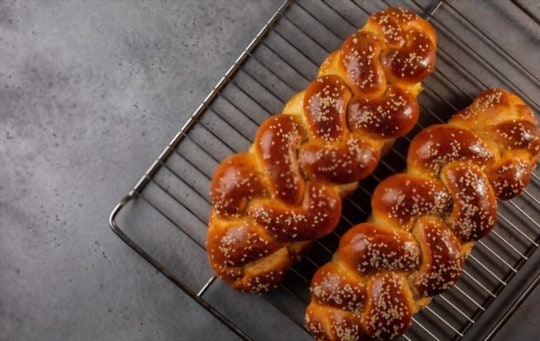 The 5 Best Substitutes for Challah Bread