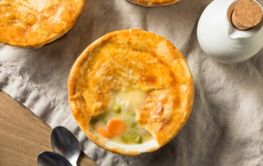 What to Serve with Lobster Pot Pie? 7 BEST Side Dishes