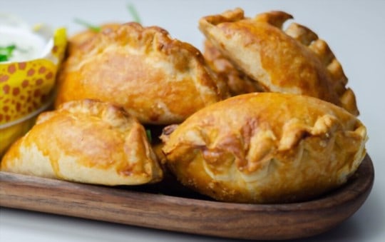 What to Serve with Pasties? 7 BEST Side Dishes