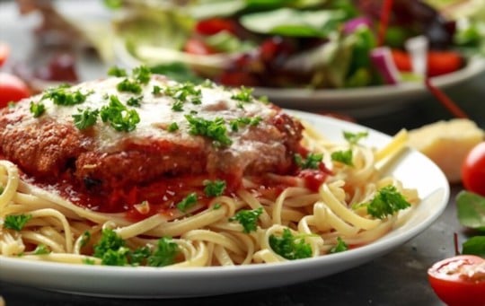What to Serve with Chicken Parmesan? 7 BEST Side Dishes