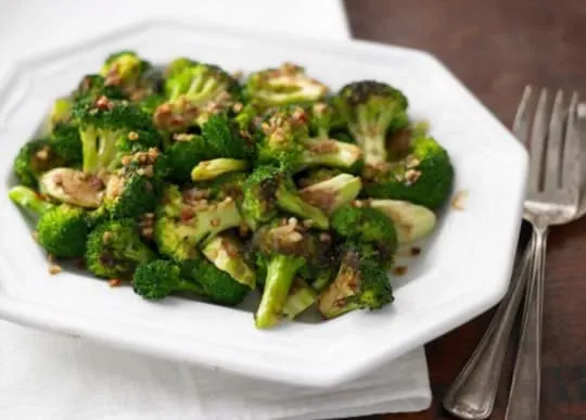 garlic parmesan broccoli