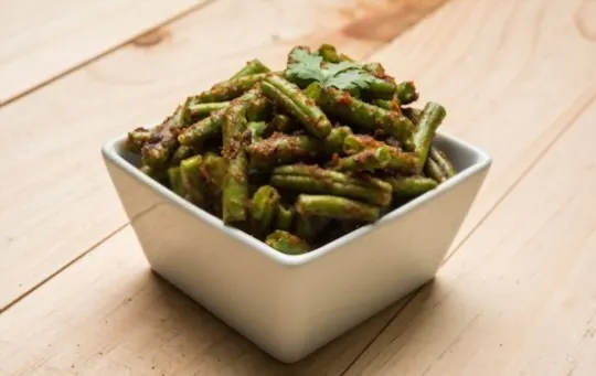 long green beans with nuts