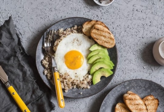 quinoa with eggs and avocado