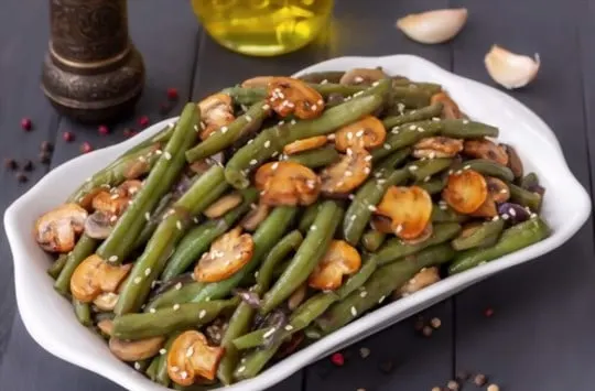 sauteed or stirfried garlic green beans
