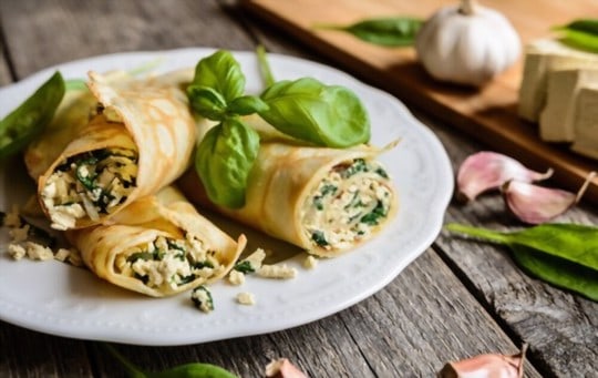 savory crepes with broccoli and cheese