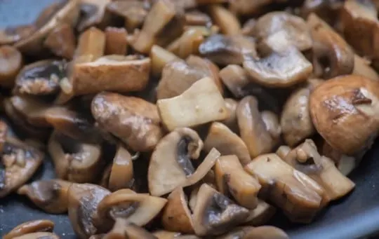 sauted cremini mushrooms