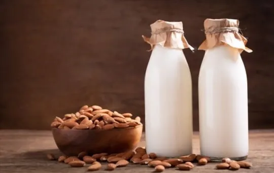 What Does Almond Milk Taste Like? Does Almond Milk Taste Good?
