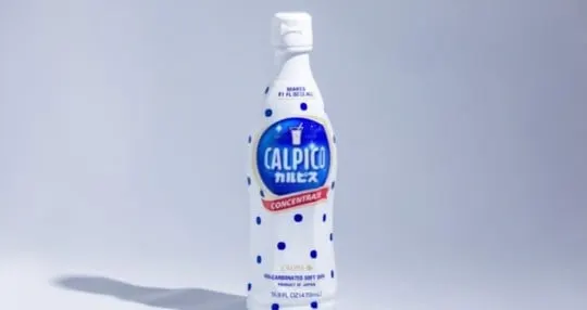 What Does Calpico Taste Like? Does Calpico Taste Good?