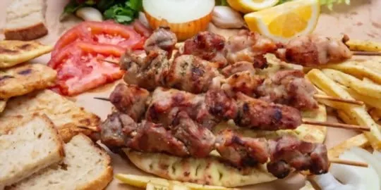 What to Serve with Pork Souvlaki? 7 BEST Side Dishes