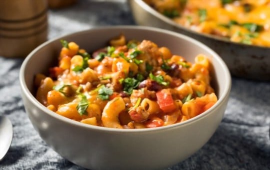 why consider serving side dishes with chili mac