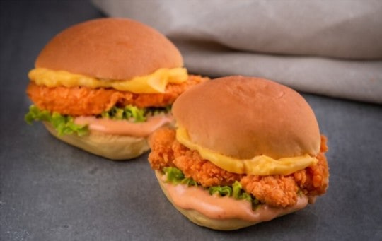 What to Serve with Buffalo Chicken Sliders? 7 BEST Side Dishes