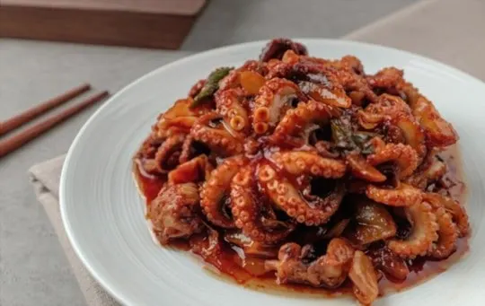 how to cook and serve octopus
