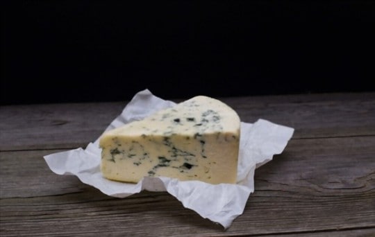 The 3 Best Substitutes for Roquefort Cheese