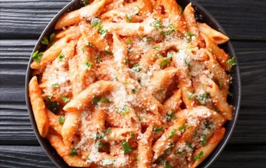 What to Serve with Vodka Pasta? 7 BEST Side Dishes