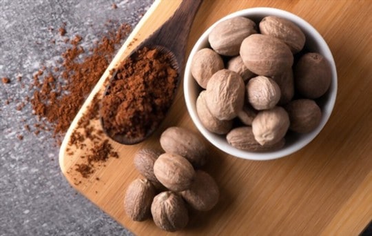 how to choose nutmeg