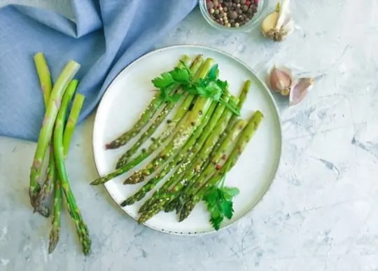 roasted asparagus with garlic