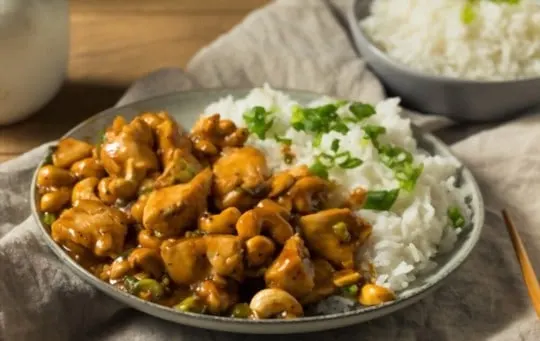 What to Serve with Cashew Chicken? 7 BEST Side Dishes