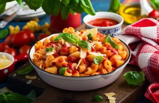 What to Serve with Macaroni and Tomatoes? 7 BEST Side Dishes
