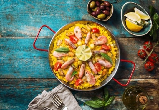 why consider serving desserts with paella