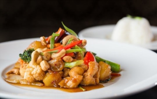 why consider serving side dishes with cashew chicken