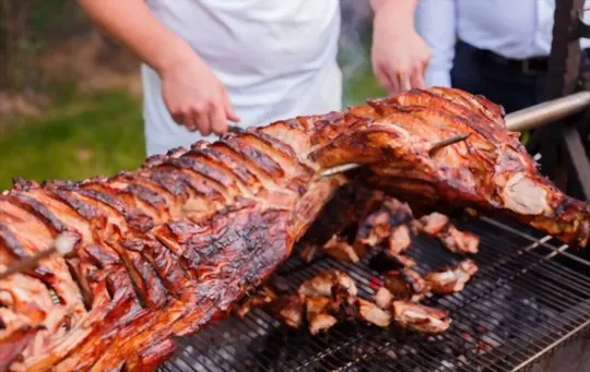 What to Serve at a Pig Roast? 10 BEST Side Dishes