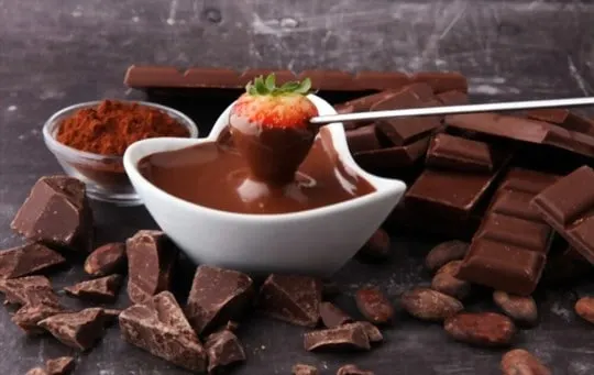 What to Serve with Chocolate Fondue? 10 BEST Side Dishes