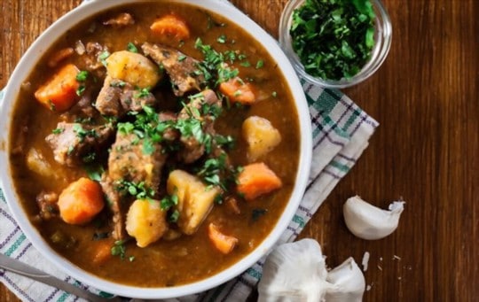 What to Serve with Irish Stew? 10 BEST Side Dishes