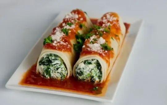 What to Serve with Manicotti? 10 BEST Side Dishes