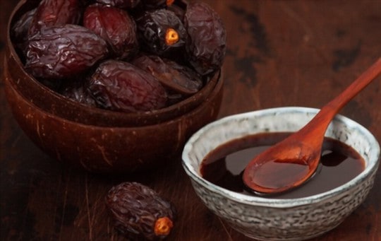 The 5 Best Substitutes for Date Syrup