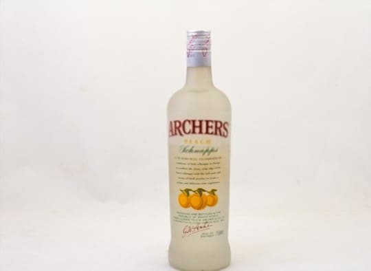 The 5 Best Substitutes for Peach Schnapps
