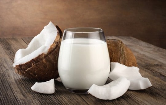 What Does Coconut Milk Taste Like? Does It Taste Good?
