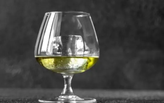 The 5 Best Substitutes for Green Chartreuse