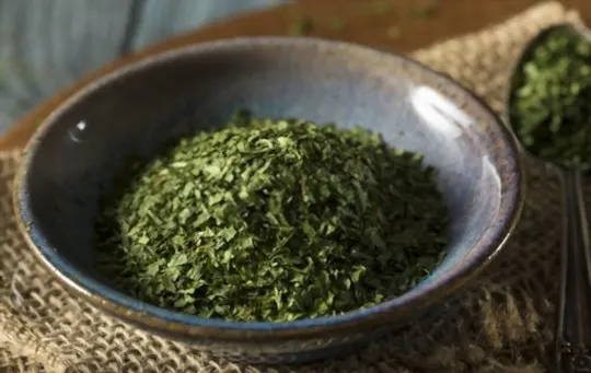 The 5 Best Substitutes for Parsley Flakes