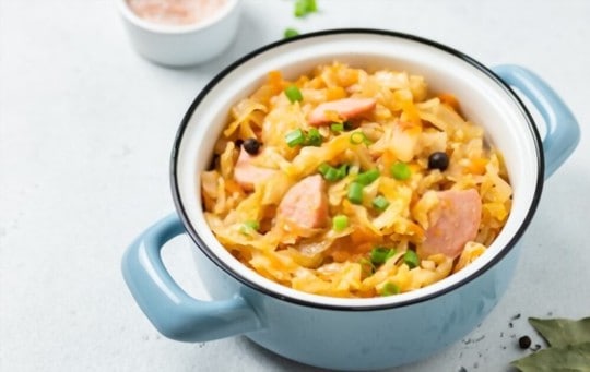 What to Serve with Kielbasa and Cabbage? 10 Best Side Dishes