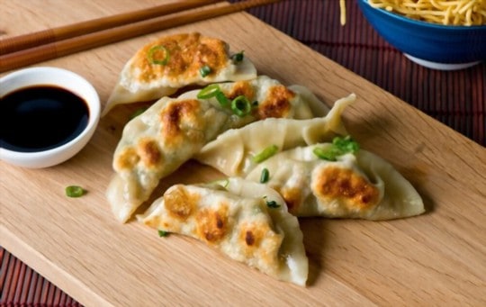 The 5 Best Substitutes for Gyoza Wrappers