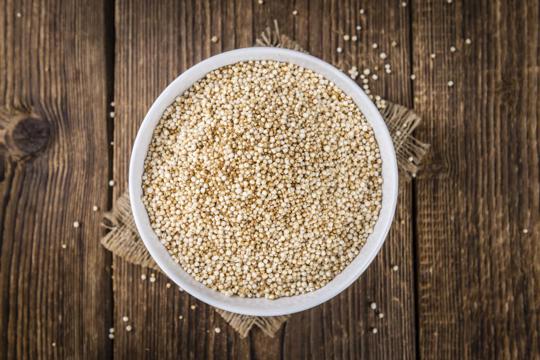 Quinoa vs Oatmeal: What's the Difference?