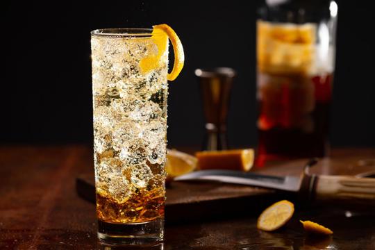 Highball vs Cocktail: What's the Difference?