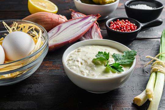 Ranch Dressing vs Ranch Dip: What's the Difference?