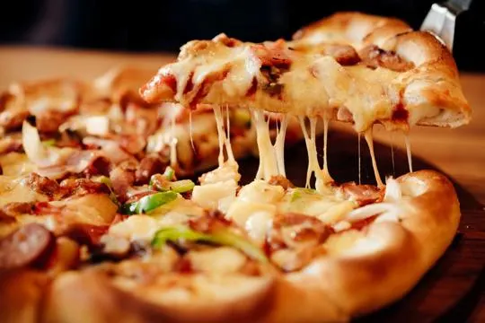Cold Pizza vs Hot Pizza: What's the Difference?