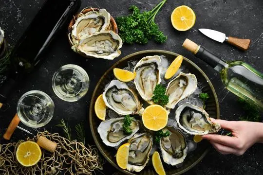 East Coast vs West Coast Oysters: What's the Difference?