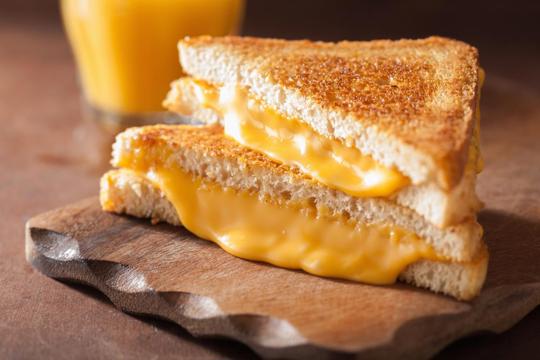 Grilled Cheese vs Melt: What’s the Difference?