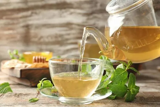 Spearmint Tea vs Peppermint Tea: What's the Difference?